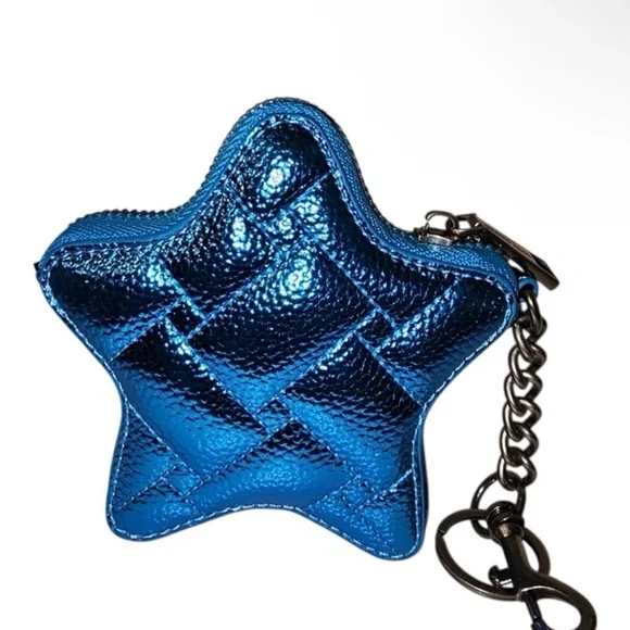 ✨ NIB Kurt Geiger London Kensington Star Charm - Mid Blue ✨ - Picture 2 of 4